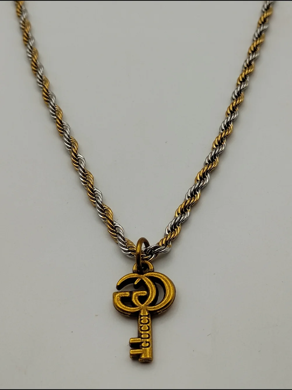 Gucci Key Pendant On A Two Tone Rope Necklace - Picture 5 of 7